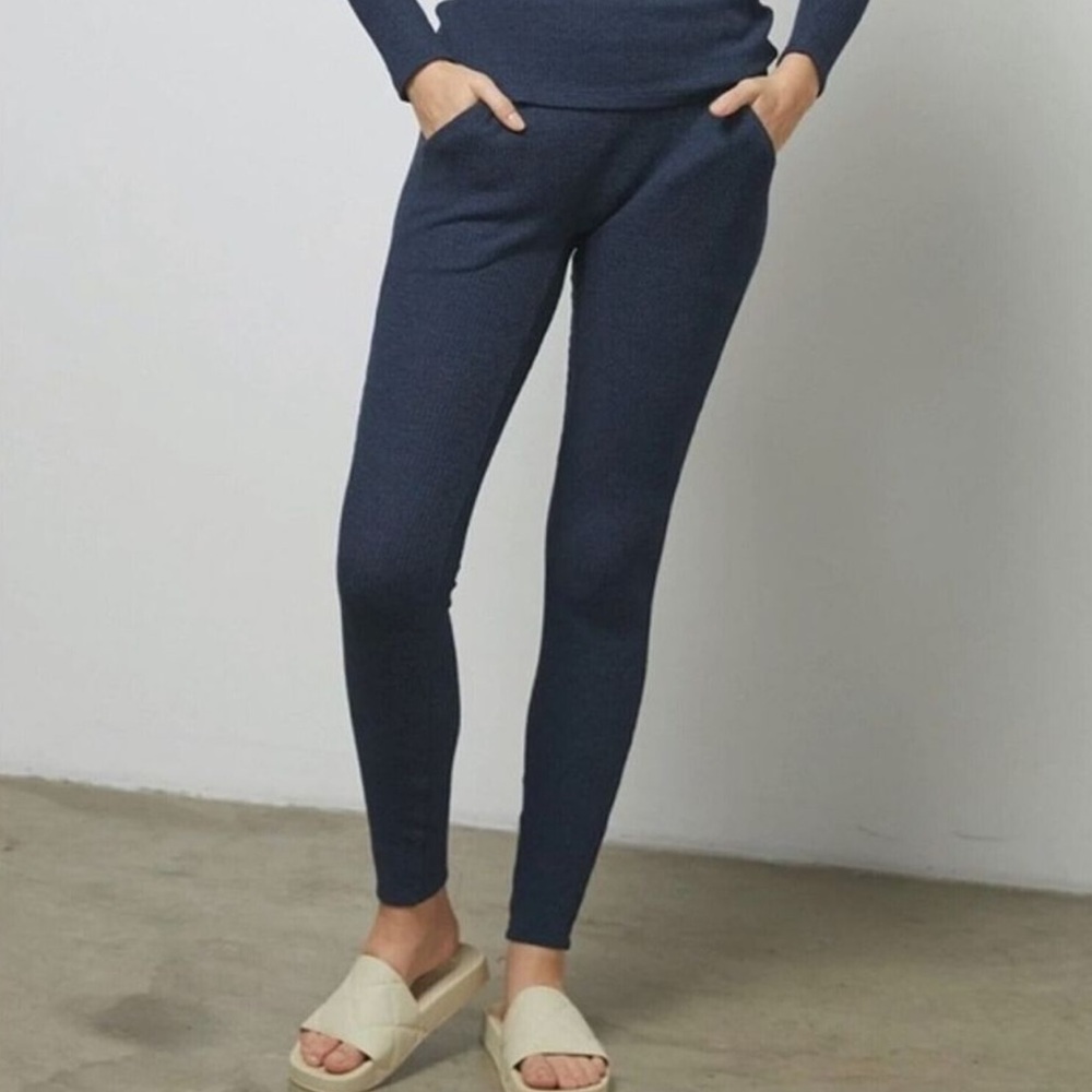 NEW - Lunya Restore Thermal High Rise Legging